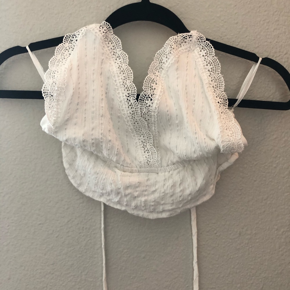 Backless crop top